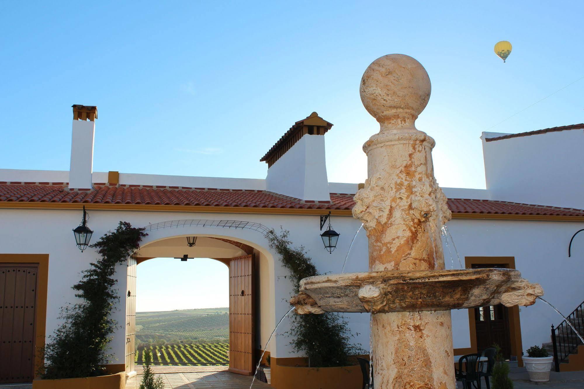 Hotel Bodega El Moral Ribera del Fresno Kültér fotó